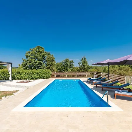 House Brig Villa *
