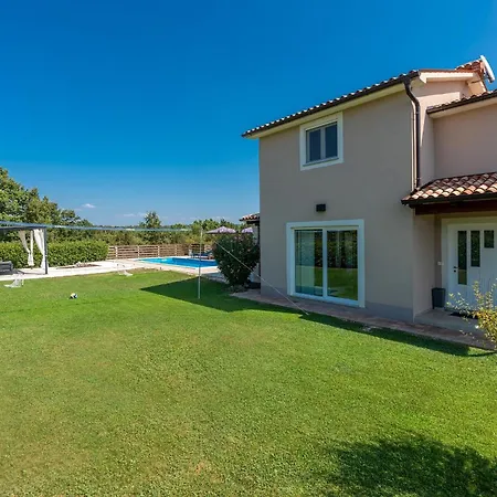 House Brig Villa